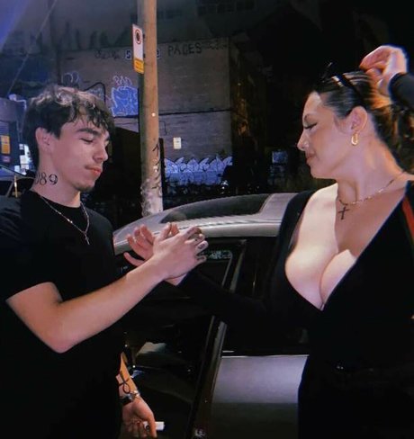 Anabel Kloe Lamarche かわいいスター 写真