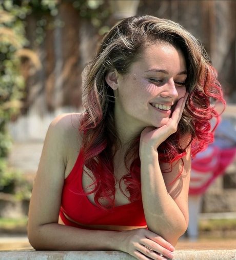 Mally Mouse エロティック女優 写真