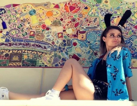 Mally Mouse ポルノスター アート 写真