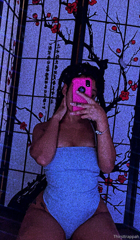 thrsttrapr xxxポルノスター 画像