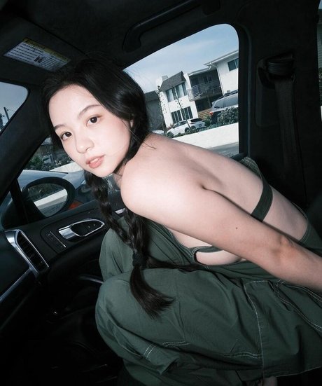 Helenhmy セクシー女優 写真