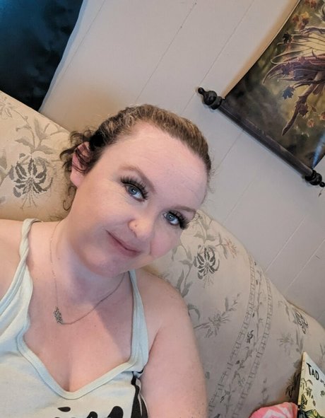 痩せた金髪の熟女OnlyFans セクシー裸 アーカイブ