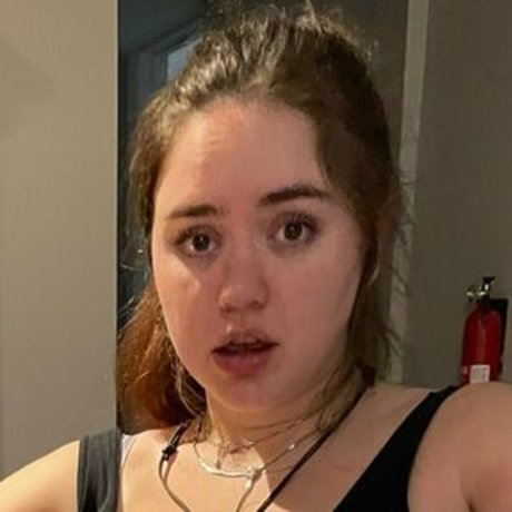 アジアの女性支配OnlyFans ポルノ ギャラリー