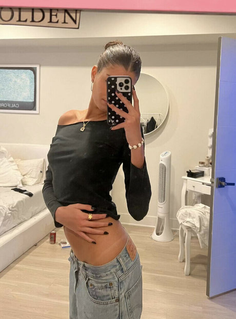 巨乳とお尻のOnlyFans 無料ヌード ギャラリー