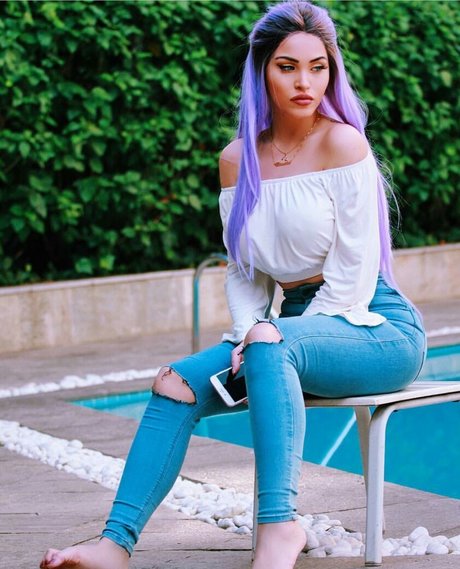 若いティーンのOnlyFans 無料裸 写真