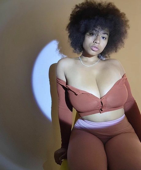 クソなOnlyFans ホットセクシー 画像