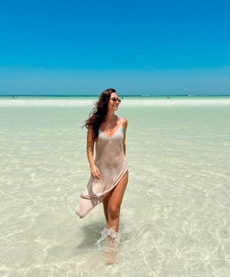 Camila Bonatelli セクシーなポルノスター 写真