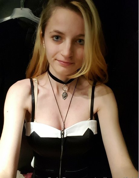 sailerwolfgirl アダルトモデル 写真