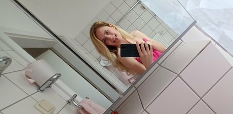 sailerwolfgirl ポルノスター 写真