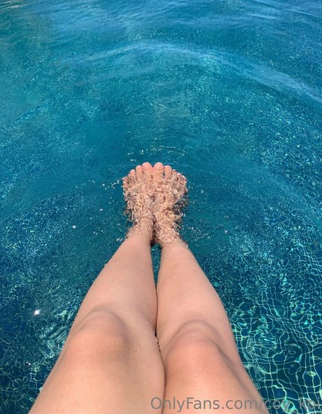 coy koi ヌードモデル 写真