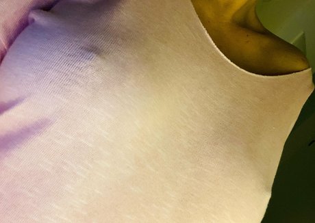 フェムボーイアジアンOnlyFans ホットポルノ 写真