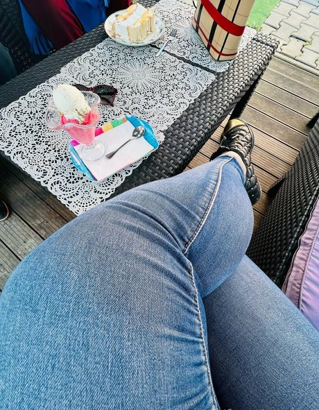 femdomyou ポルノモデル 写真