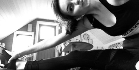 so lenaa ポルノスター ギャラリー