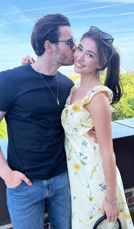 Lilly Lagodka 高品質モデル ギャラリー