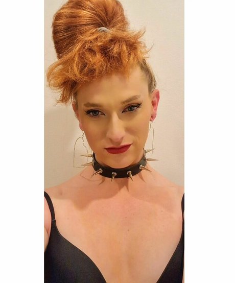 Dusk Rose ポルノモデル ギャラリー