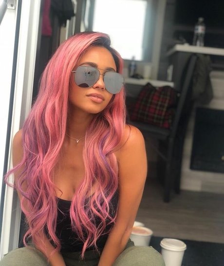 ティーンソロOnlyFans ヌード 写真