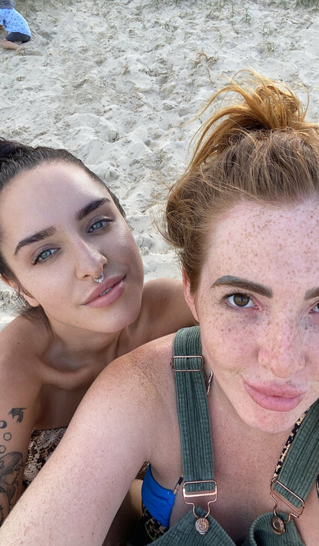 yourlesbianfantasyy HDモデル ギャラリー