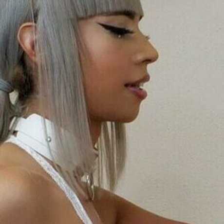 Itzel Saenz ポルノスター HD ギャラリー