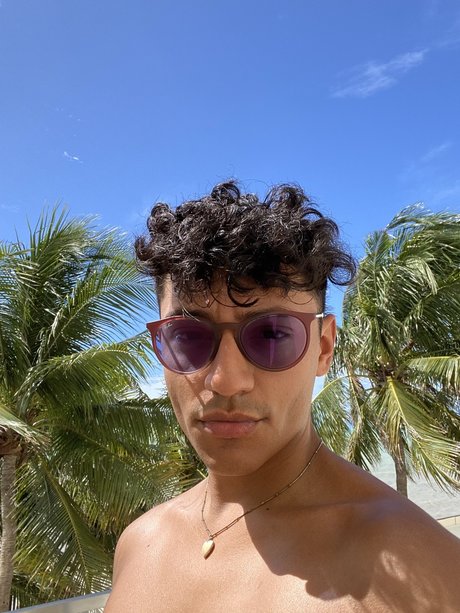 Nude Papi xxxモデル 写真