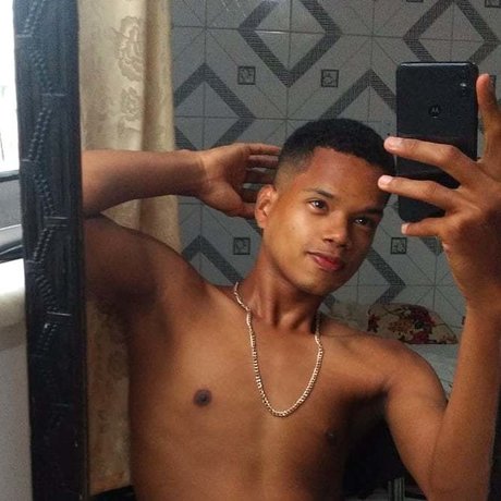 novinho salvador ポルノスター 独占 画像