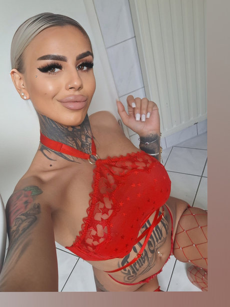 Alina Catalina Ird セクシーなスター 写真