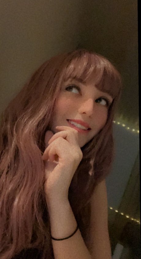 最もホットなOnlyFans ポルノグラフィック 画像