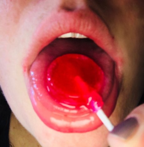 Amanda Hart トップスター 写真