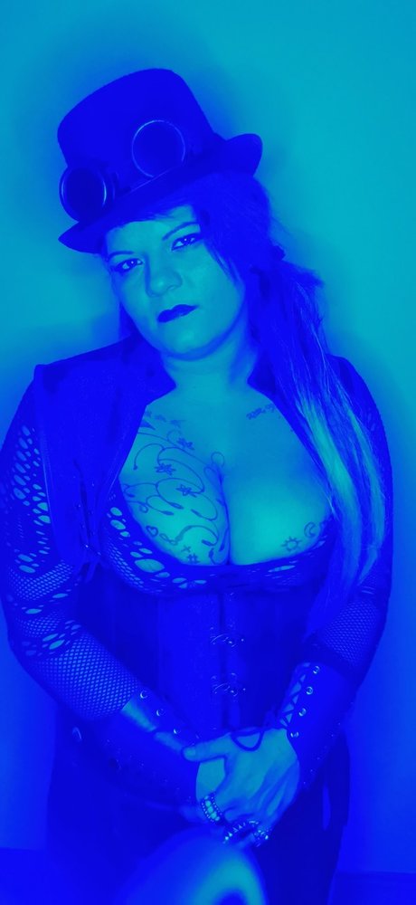 nostrina 無料のポルノスター 画像