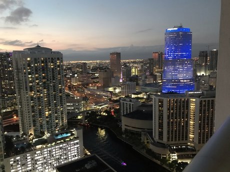 BabyR ヌードのポルノスター ギャラリー