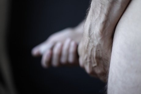 Nuru Black ポルノスター エロティック 写真