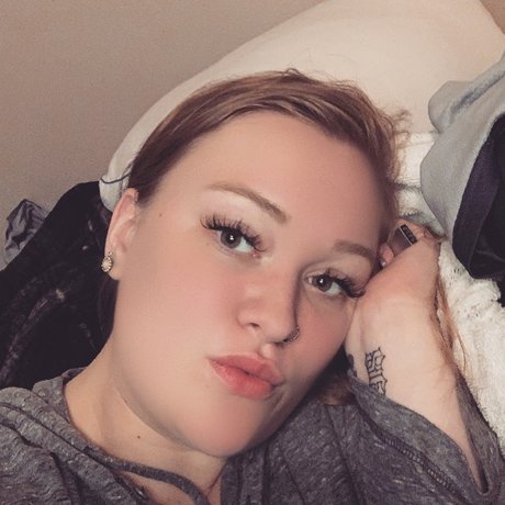 Ally Aimes_ 美しい女優 写真