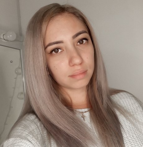 _Adelina Bianca_ エロティック女優 画像