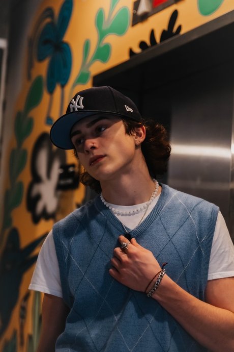 Aiden Killian セクシーなポルノスター 画像