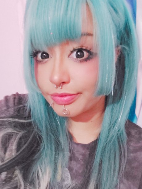 n a o m i_ ポルノスター トップ 写真