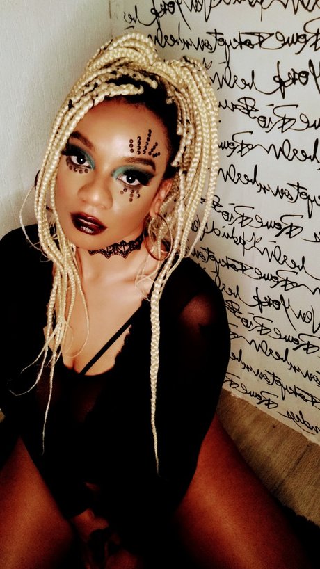 A Bruxa Preta ポルノスター 素敵 アーカイブ