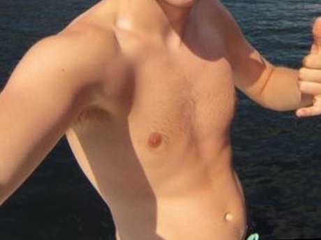 Cut_ 限定モデル 画像