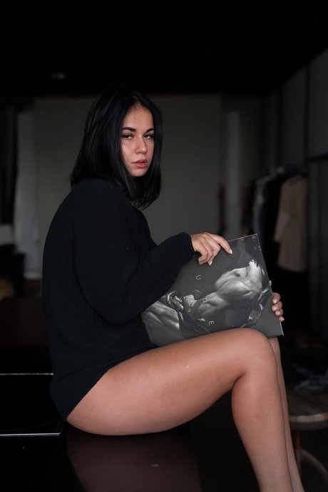 Olivia Butt ホットなモデル 写真