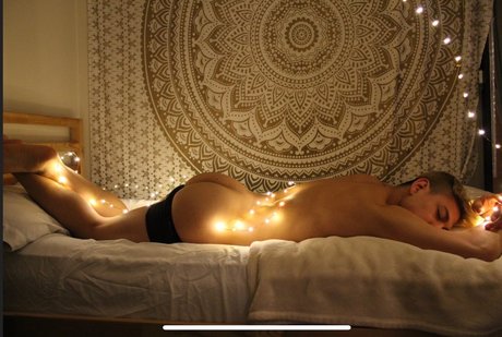 Alejandro Wood ポルノモデル 写真