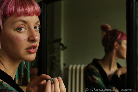 Kitten Nymph ホット女優 写真