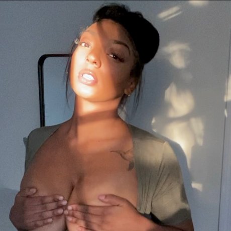 Only Tiffany セックスモデル 画像