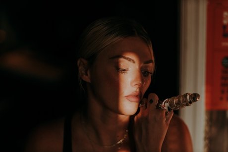 Paris Roze アートスター 写真