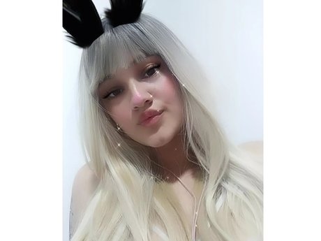 Paola Prada ホットスター 写真