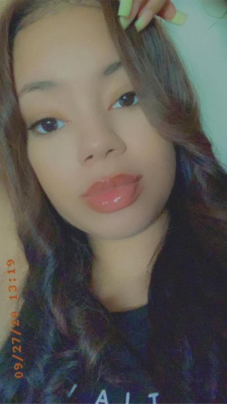 PerfectedByTyra_ アートスター 写真