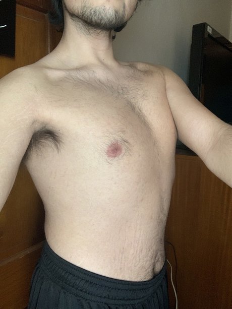 Dominik Perez スター ヌード 画像