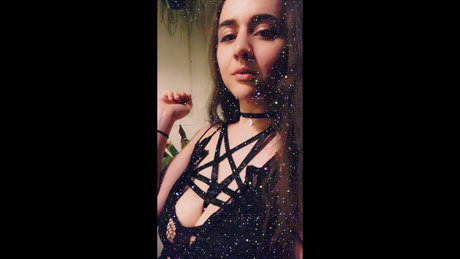 Peezy Pottz ポルノモデル 写真