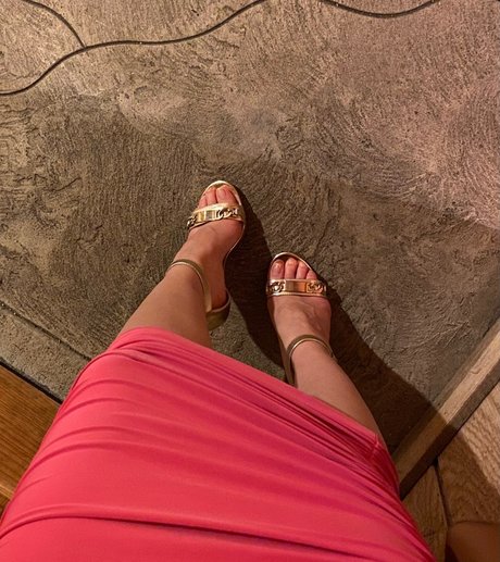 小柄で痩せたOnlyFans ホット裸 写真