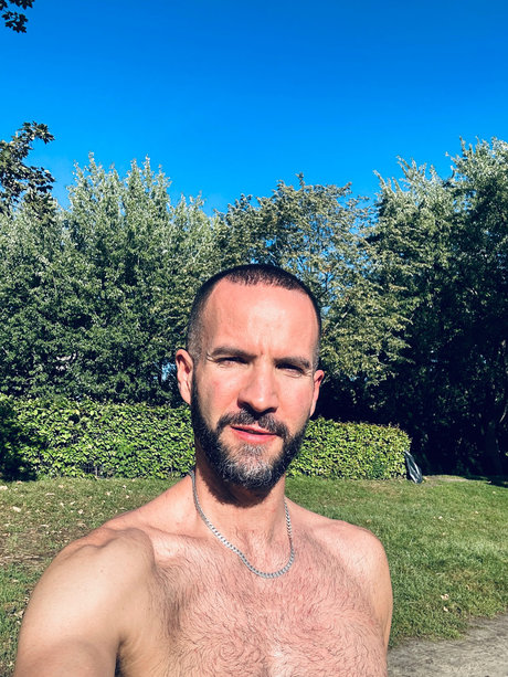 Paul Vinzent 高品質モデル 画像