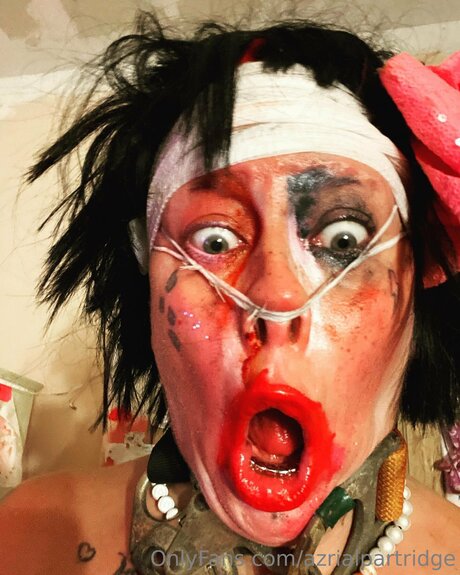 Miss Azrial Jonbenet Bambi Partridge 裸の女優 写真