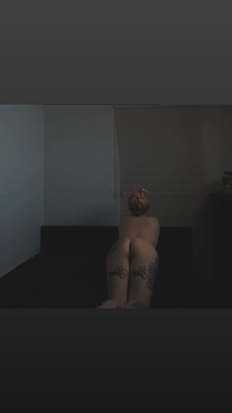 Pinkhairedbitch ヌードモデル アーカイブ