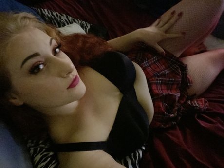 Bubblegum Pink 素敵な女優 写真